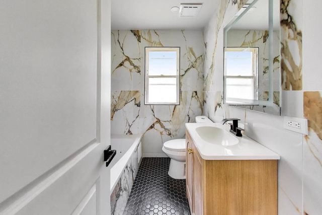11437 S Normal Avenue, Chicago, IL 60628