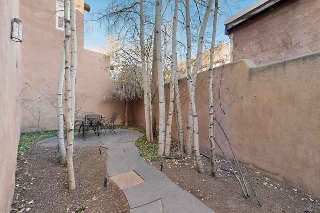 334 Otero 11-3, Santa Fe, NM 87501