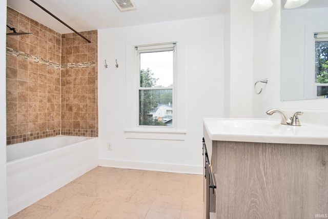 2521 Dodge Avenue, Fort Wayne, IN 46805