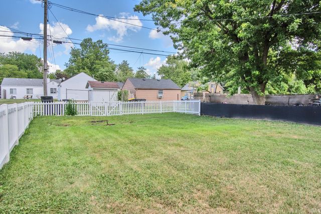 2521 Dodge Avenue, Fort Wayne, IN 46805