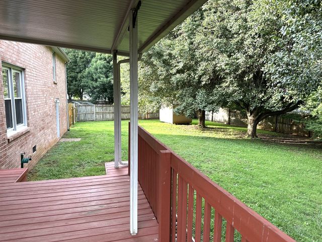 1816 Elizabeth Ct, Spring Hill, TN 37174