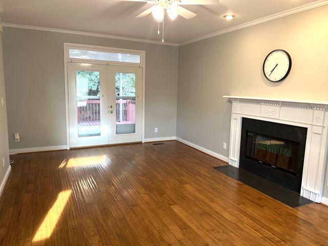 1816 Elizabeth Ct, Spring Hill, TN 37174