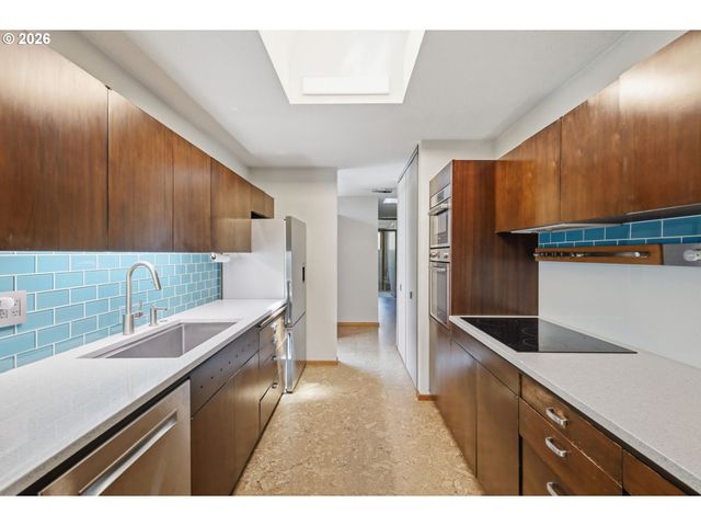60 W 36th Ave, Eugene, OR 97405