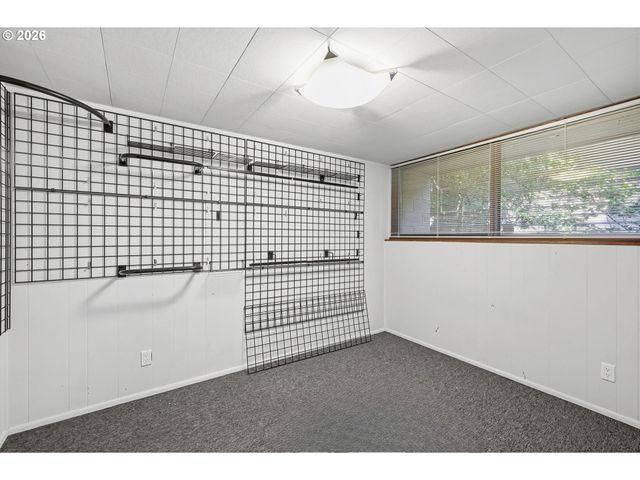60 W 36th Ave, Eugene, OR 97405