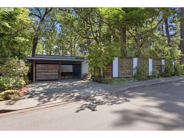 60 W 36th Ave, Eugene, OR 97405