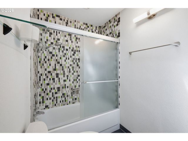 60 W 36th Ave, Eugene, OR 97405