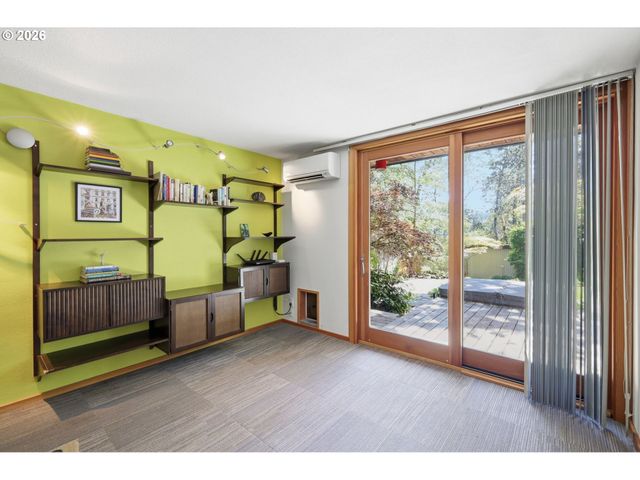 60 W 36th Ave, Eugene, OR 97405