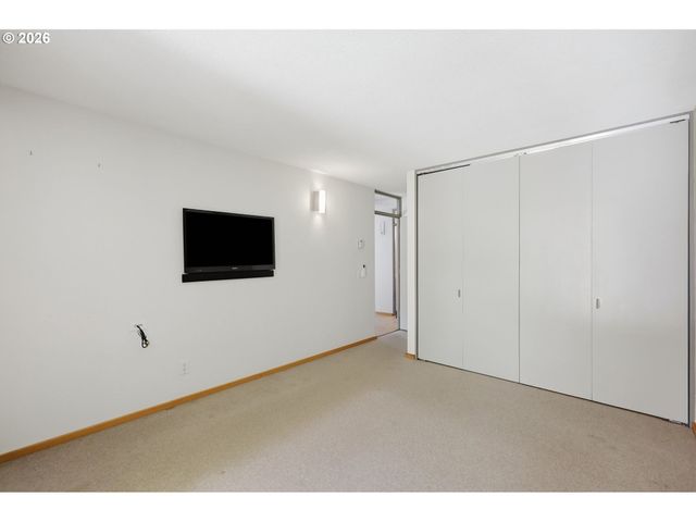 60 W 36th Ave, Eugene, OR 97405