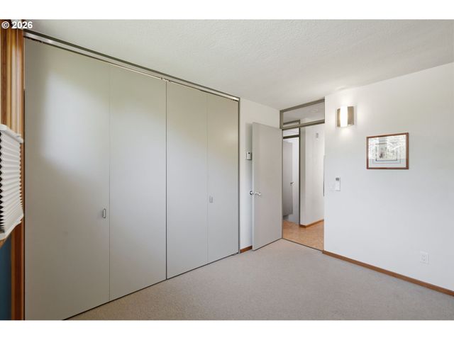 60 W 36th Ave, Eugene, OR 97405