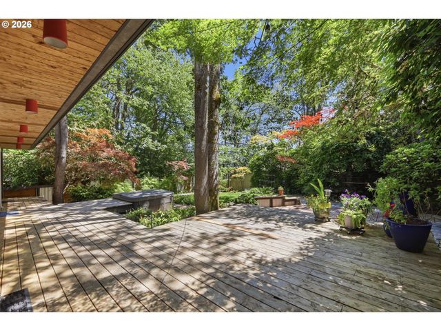 60 W 36th Ave, Eugene, OR 97405