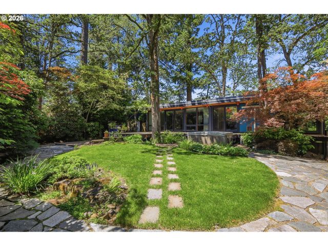 60 W 36th Ave, Eugene, OR 97405
