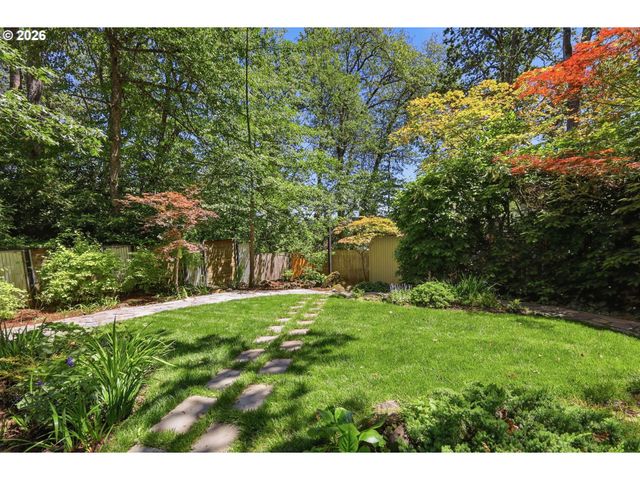 60 W 36th Ave, Eugene, OR 97405