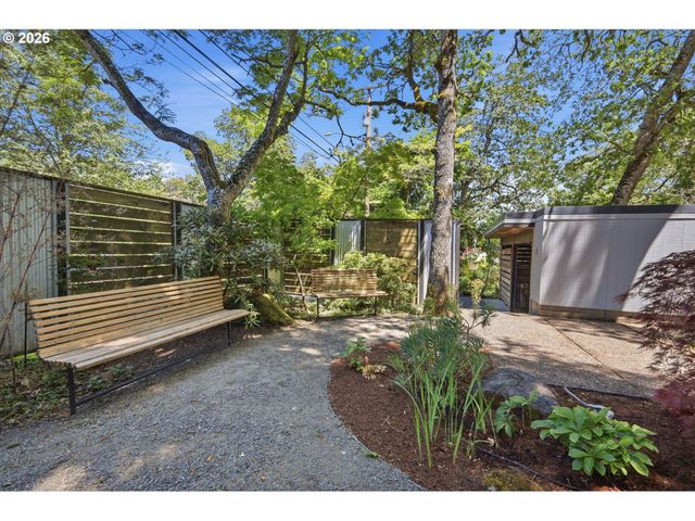 60 W 36th Ave, Eugene, OR 97405