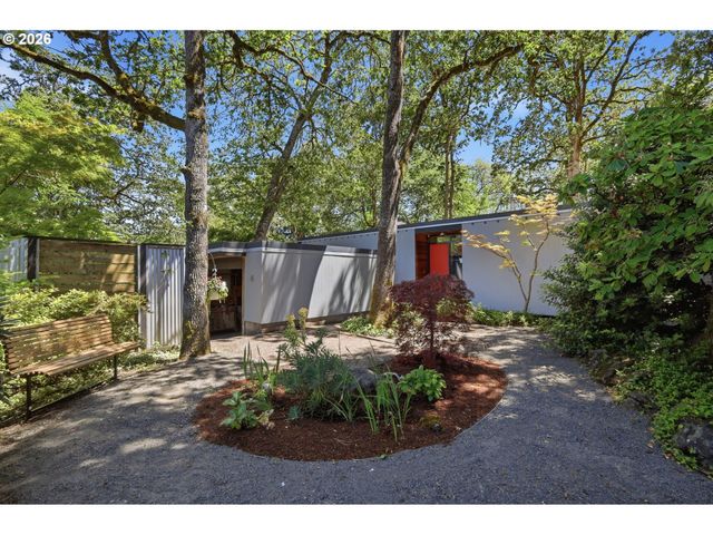 60 W 36th Ave, Eugene, OR 97405