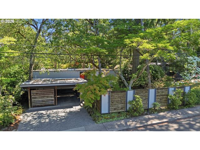 60 W 36th Ave, Eugene, OR 97405