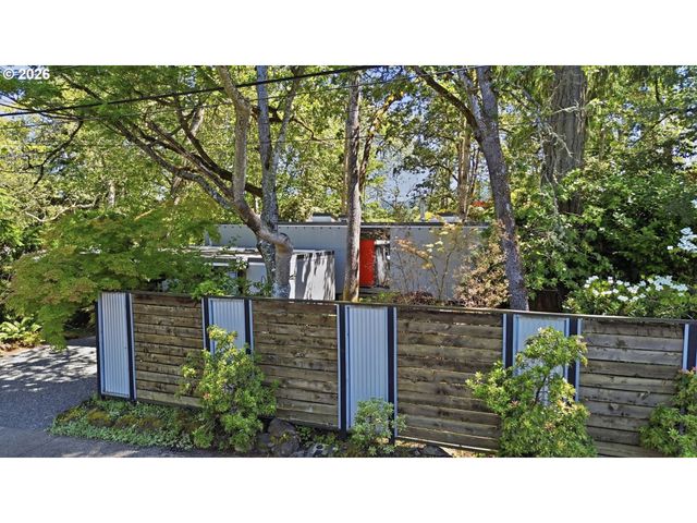 60 W 36th Ave, Eugene, OR 97405
