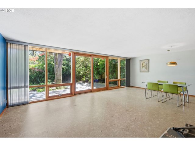 60 W 36th Ave, Eugene, OR 97405