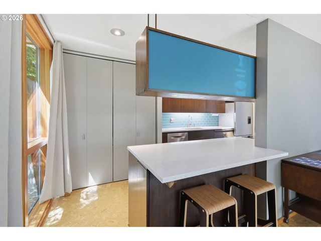 60 W 36th Ave, Eugene, OR 97405