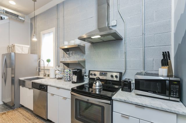 1064B 2nd Ave, S, Nashville, TN 37210