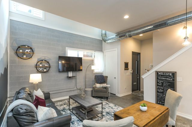 1064B 2nd Ave, S, Nashville, TN 37210