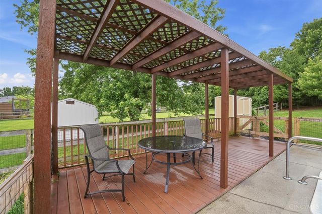 137 Palm Springs Drive, Fairfield, OH 45014