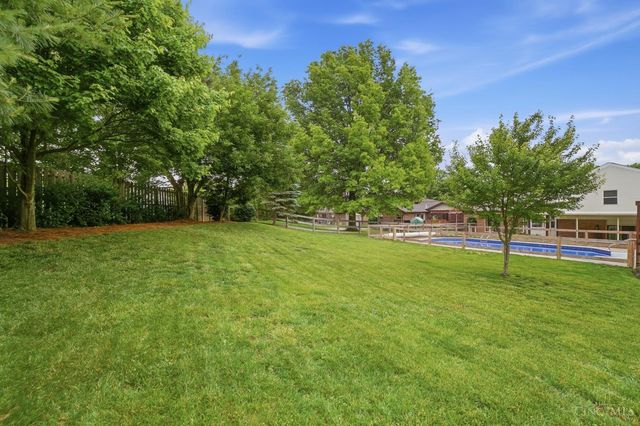 137 Palm Springs Drive, Fairfield, OH 45014
