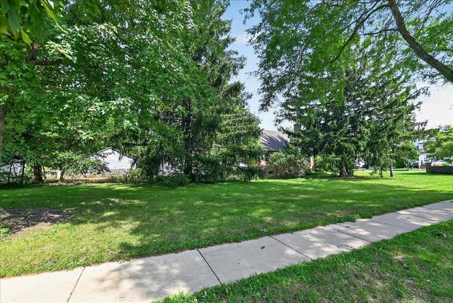 406 N Sherman Avenue, Madison, WI 53704