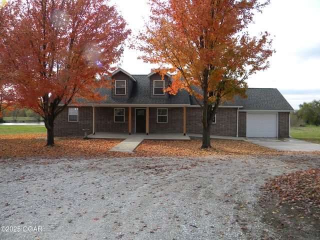 8762 Oak Road, Carthage, MO 64836