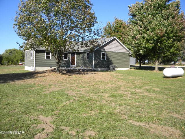 8762 Oak Road, Carthage, MO 64836