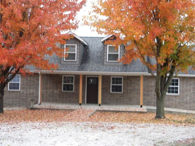 8762 Oak Road, Carthage, MO 64836