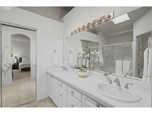 1504 Ne 61ST Ave, Hillsboro, OR 97124
