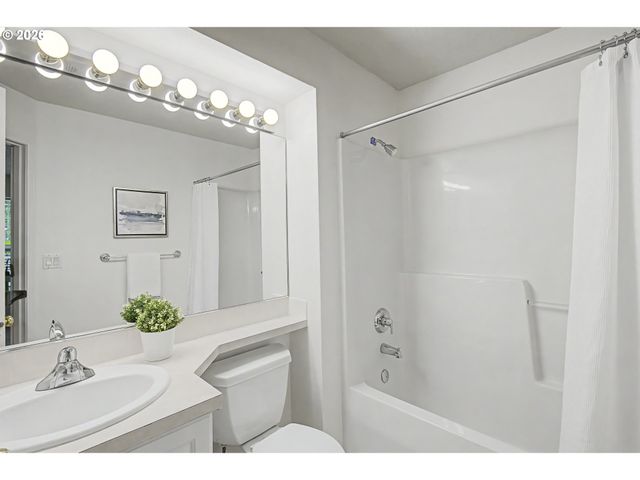 1504 Ne 61ST Ave, Hillsboro, OR 97124
