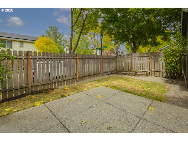 1504 Ne 61ST Ave, Hillsboro, OR 97124