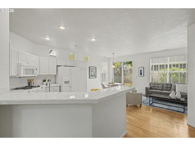1504 Ne 61ST Ave, Hillsboro, OR 97124