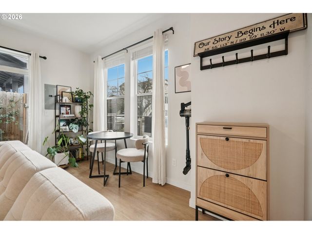 5106 Ne 24TH Ave 1, Portland, OR 97211