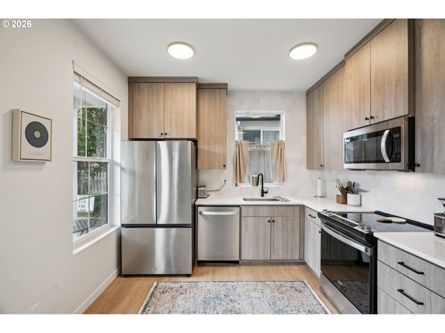 5106 Ne 24TH Ave 1, Portland, OR 97211