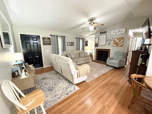 62 Melvin Harris Road, Manchester, GA 31816