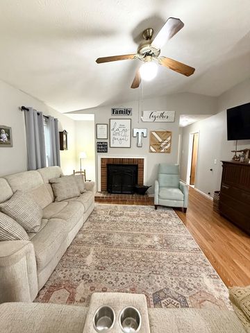 62 Melvin Harris Road, Manchester, GA 31816