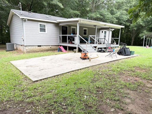 62 Melvin Harris Road, Manchester, GA 31816