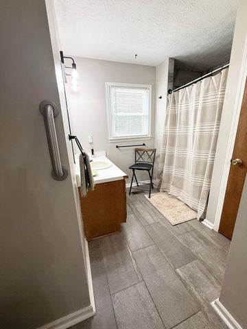 62 Melvin Harris Road, Manchester, GA 31816