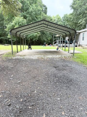 62 Melvin Harris Road, Manchester, GA 31816