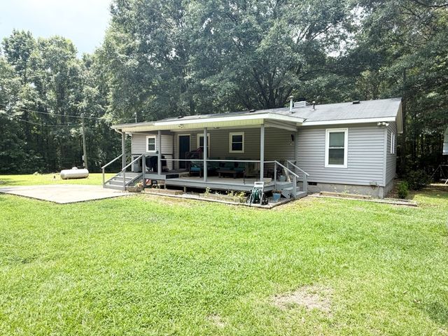62 Melvin Harris Road, Manchester, GA 31816