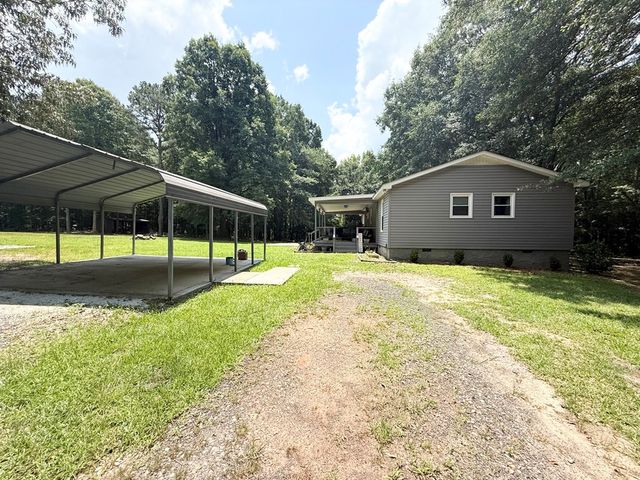62 Melvin Harris Road, Manchester, GA 31816