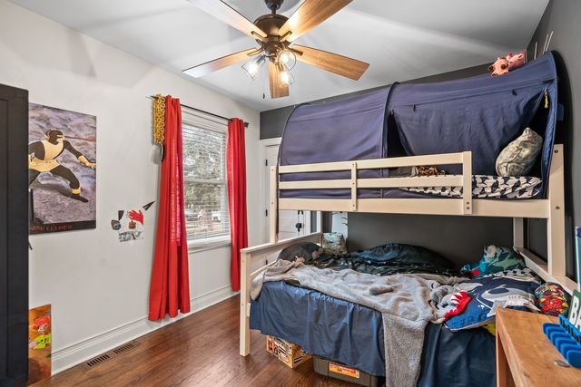 6226 N Niagara Avenue, Chicago, IL 60631