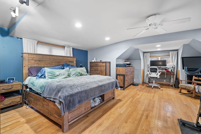 6226 N Niagara Avenue, Chicago, IL 60631