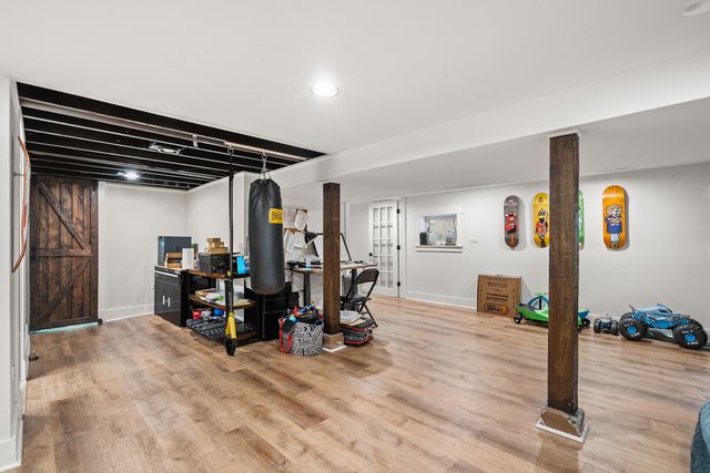 6226 N Niagara Avenue, Chicago, IL 60631