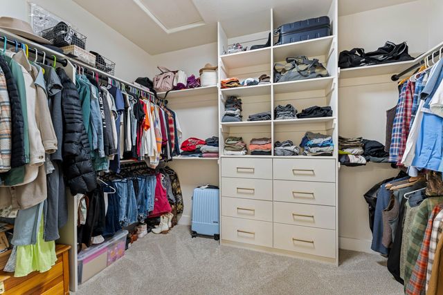 1398 Ellison Lp, Merlin, OR 97532