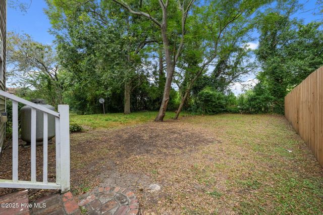 812 Bern Street, New Bern, NC 28560