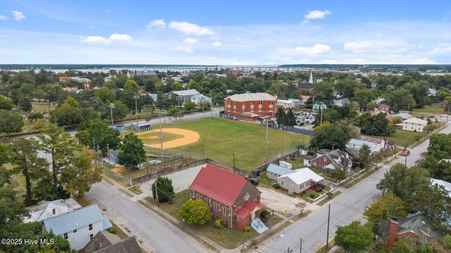 812 Bern Street, New Bern, NC 28560