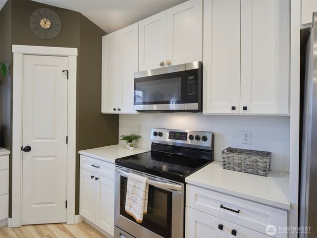 1015 Peach Road, Winlock, WA 98596